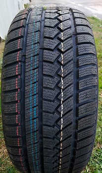 235/55 R17 103H XL Mirage MR-W562