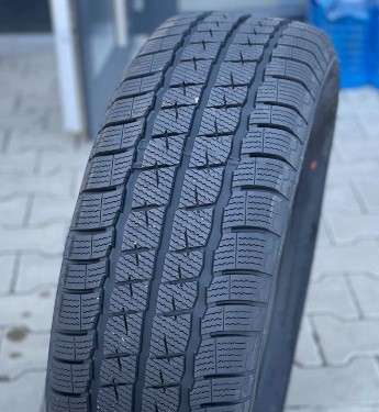 215/65R16C 109/107R Sunny NW103